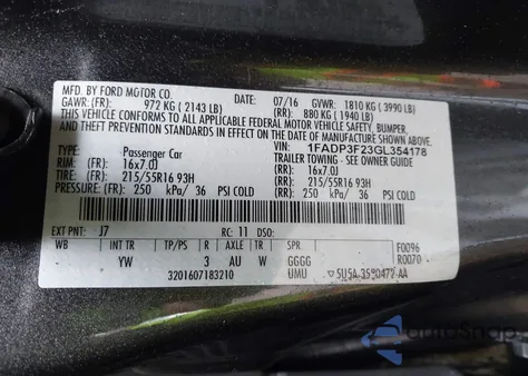 2016 Ford Focus Se z USA, uszkodzony, nr VIN 1FADP3F23GL354178